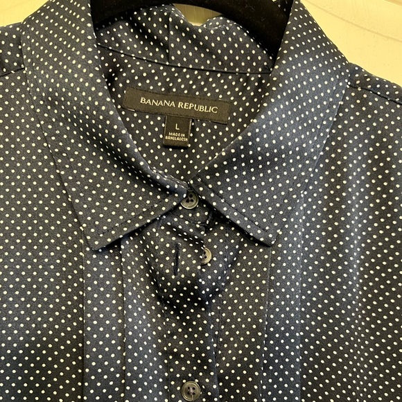 Banana Republic dressy polka dot shirt - Picture 2 of 5